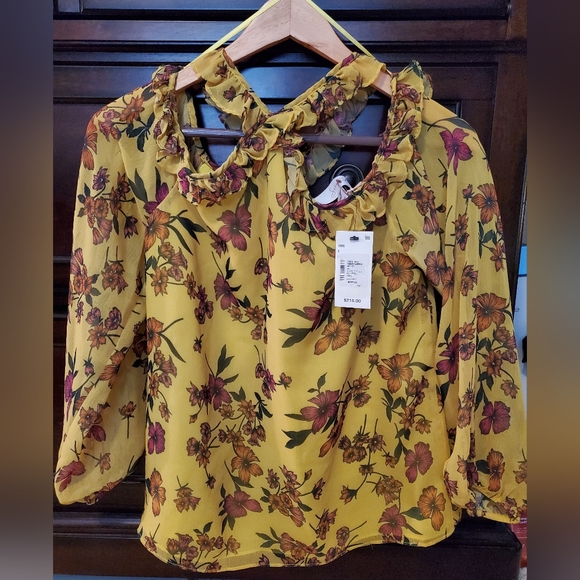 Scripted Floral Small NWT - Picture 2 of 2